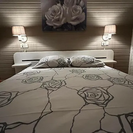 Le Colibri Jacuzzi シャレー