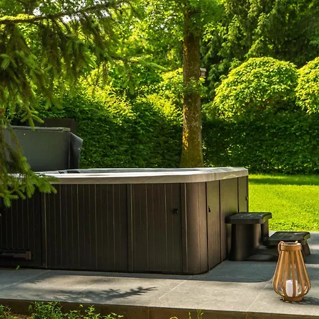 Le Colibri Jacuzzi Chalet
