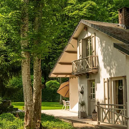 Le Colibri Jacuzzi Chalet *